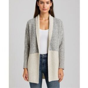 Lovemarks Women's Gray and Cream Open Front Sweater